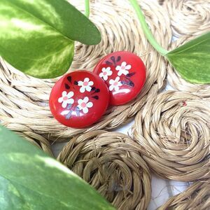 Vintage Red Hand Painted Daisy Plastic Post Earrings Retro